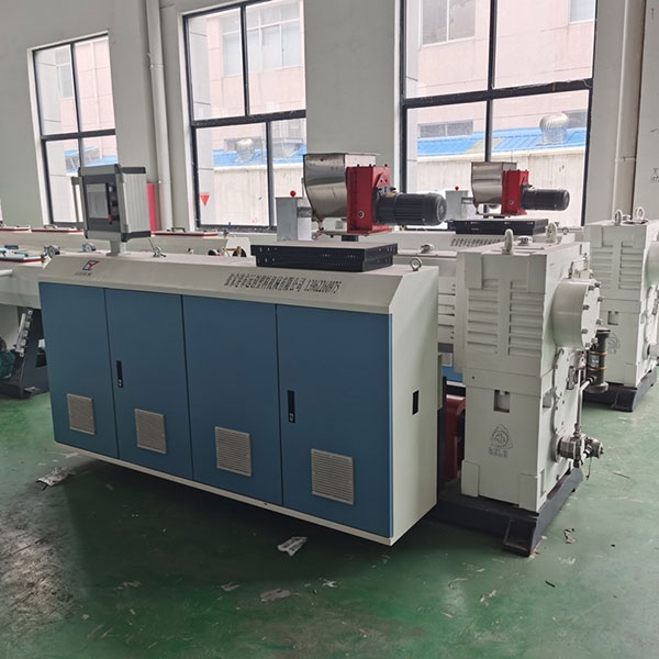 PVC extruder